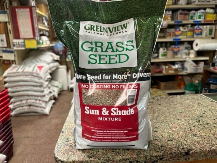 GreenView Sun and Shade Grass Seed - Sun and Shade Blend from Betty's Azalea Ranch